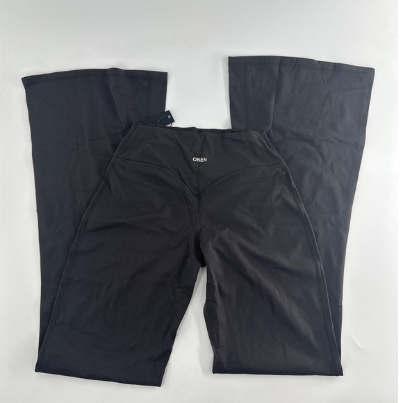 Oner Active Soft Black SoftMotion Long Length Flared Bottoms Size L - Picture 7 of 10